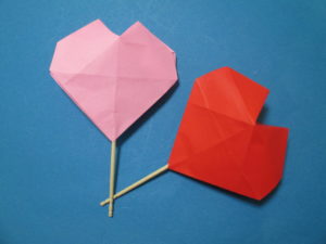 折り紙でハートを立体に折る方法 子供にプレゼントしたら大喜び