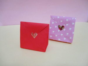 折り紙で箱の作り方 可愛いラッピング袋を作ってみよう ママと子供のｈａｐｐｙ ｌｉｆｅ