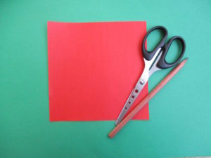 折り紙でハートの作り方 簡単に繋がるハートの切り絵が完成