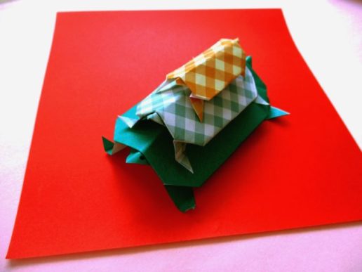 亀 折り紙 立体